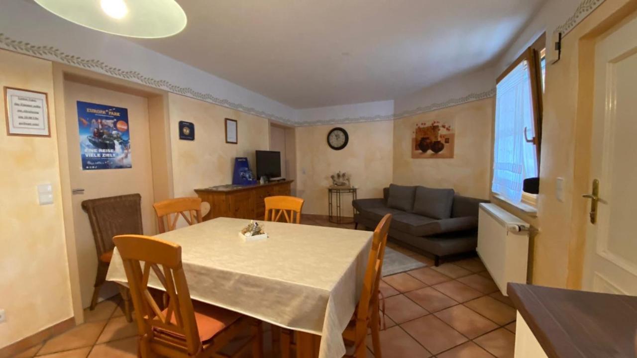 Ferienwohnung Julia Metzger Rust Bagian luar foto